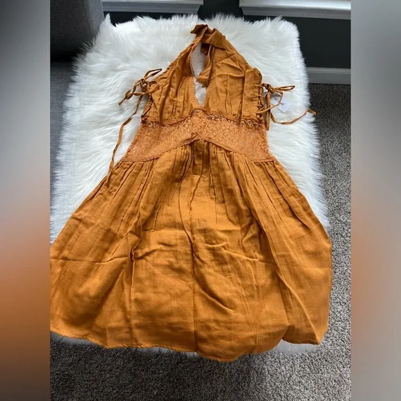 Nasty Gal Lace Insert Halter Neck Mini Skater Dress - Picture 5 of 8